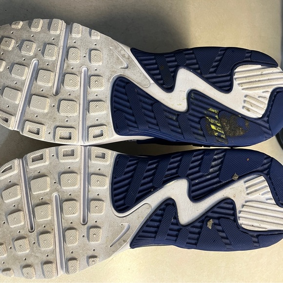 Nike Air Max White and Navy Sneakers - Picture 4 of 6